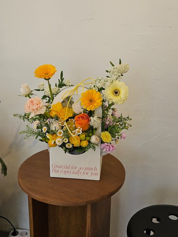 DEWDEW 꽃바구니 - Grateful for you