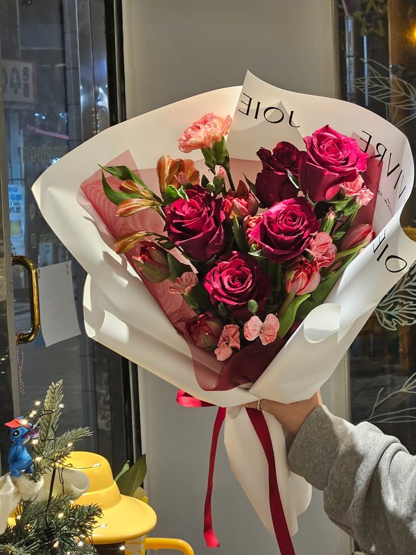 DEWDEW 핑크 장미 부케